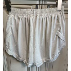 Exarus Youth Ruffled Hem Elastic Waist Pull-On Athletic Shorts White Size 12